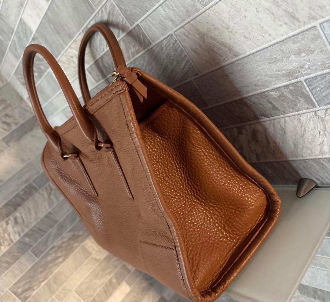 Tory Burch ブラウンレザートートバッグ