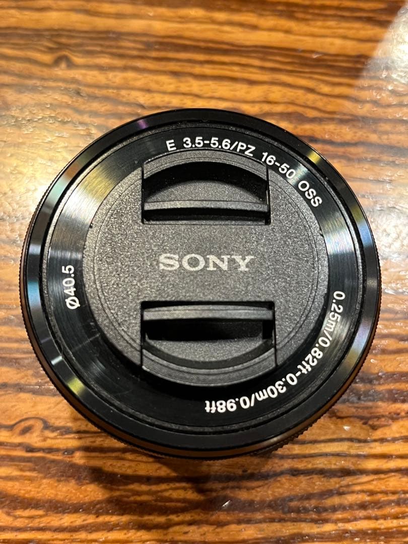 Sony E PZ 16-50mm F3.5-5.6 OSS レンズ