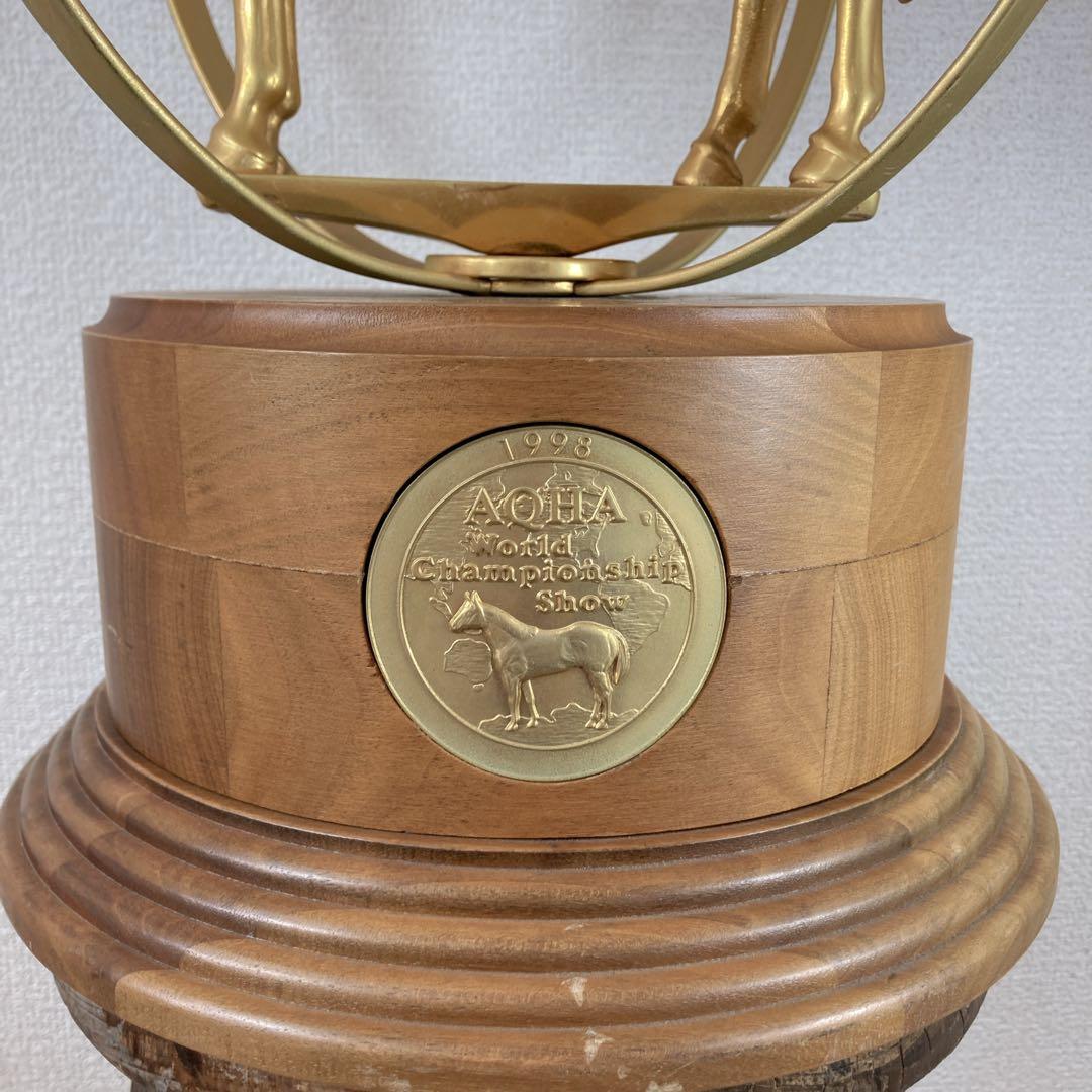金　馬の置物　ゴールド　チャンピオンシップAQHA 1998世界選手権乗馬ショー