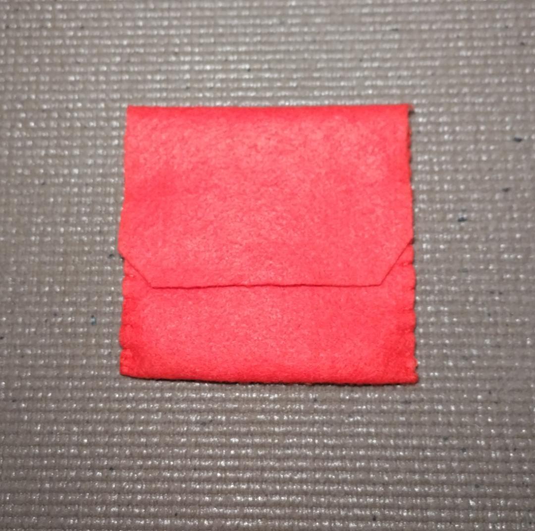 鉄鐔 (龍図・銘あり「●芝」)