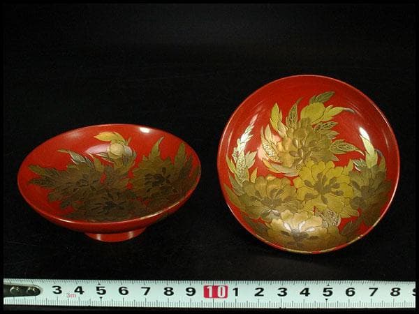 牡丹 蝶 蒔絵 朱塗 盃 一対 極上 美品(K-A382)