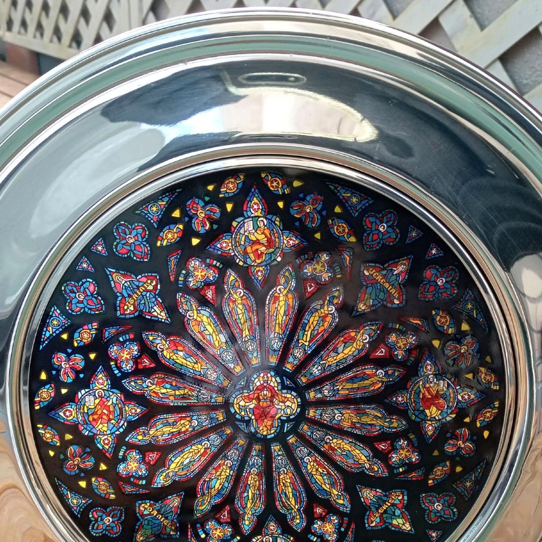 セント・ジョン・ザ・ディヴァイン大聖堂 ステンドグラス バラ窓グラスマスターズ社