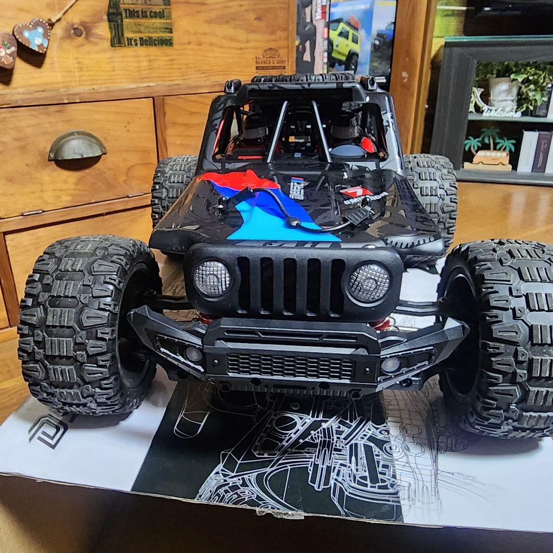 【1/10巨大】DEERC 207E 4WD ブラシレスRCカー