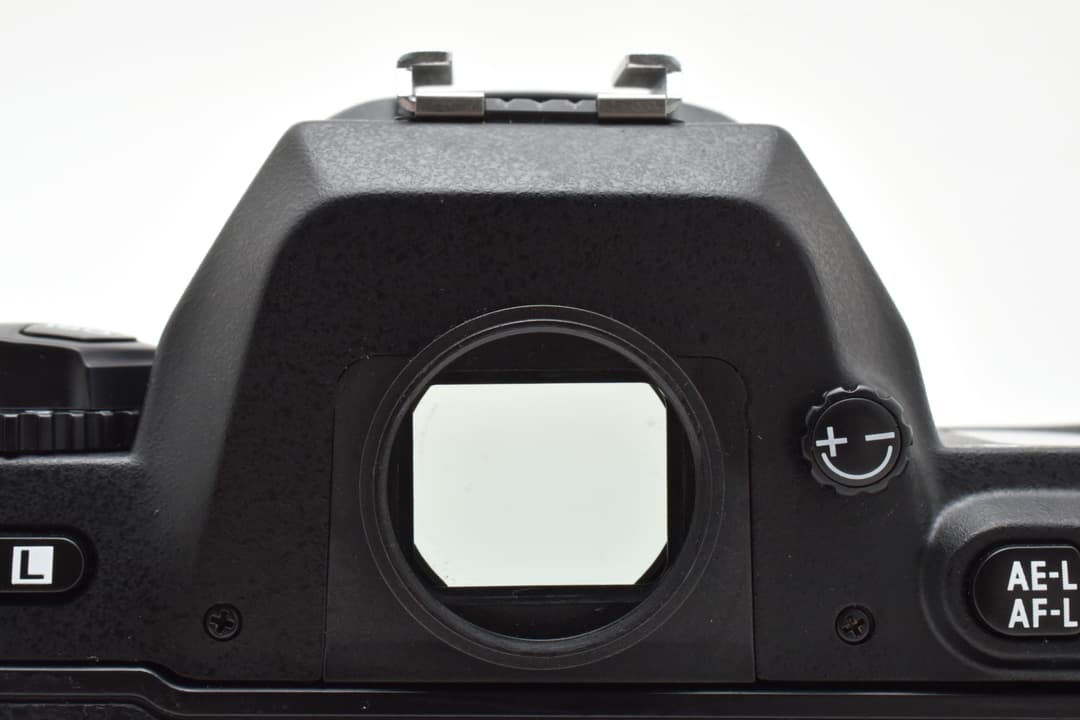 Nikon F100 フィルム一眼レフ #9499