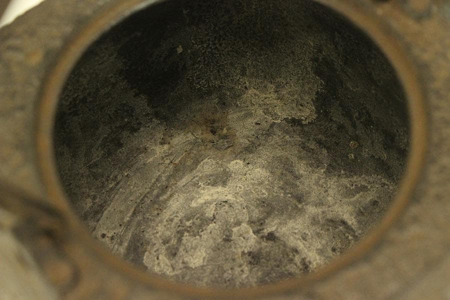 四方 在銘 持ち手 銀象嵌 鉄瓶 未使用 時代物(A677)