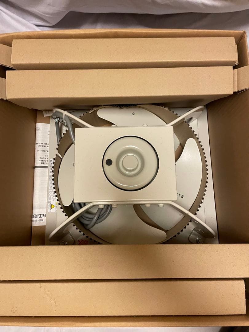 ゆっきー様　有圧換気扇　TOSHIBA VP-304SNX1 低騒音