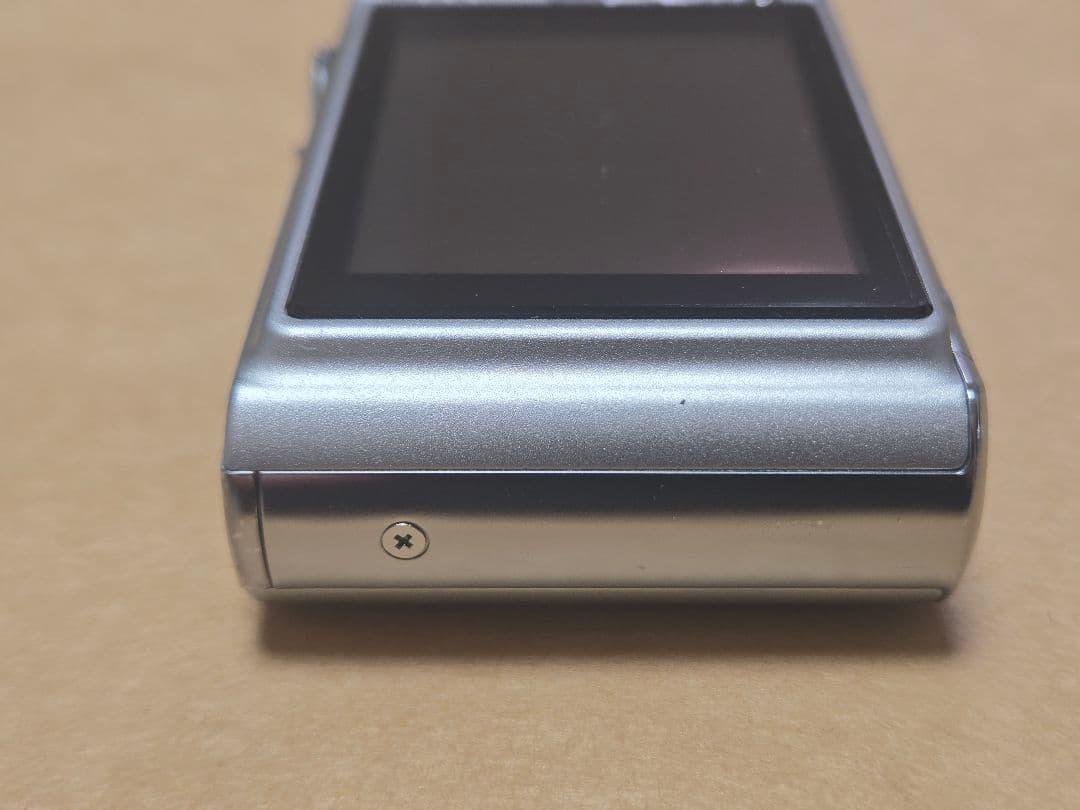 Lumix DMC-FX33 シルバー コンパクトデジタルカメラ 本体