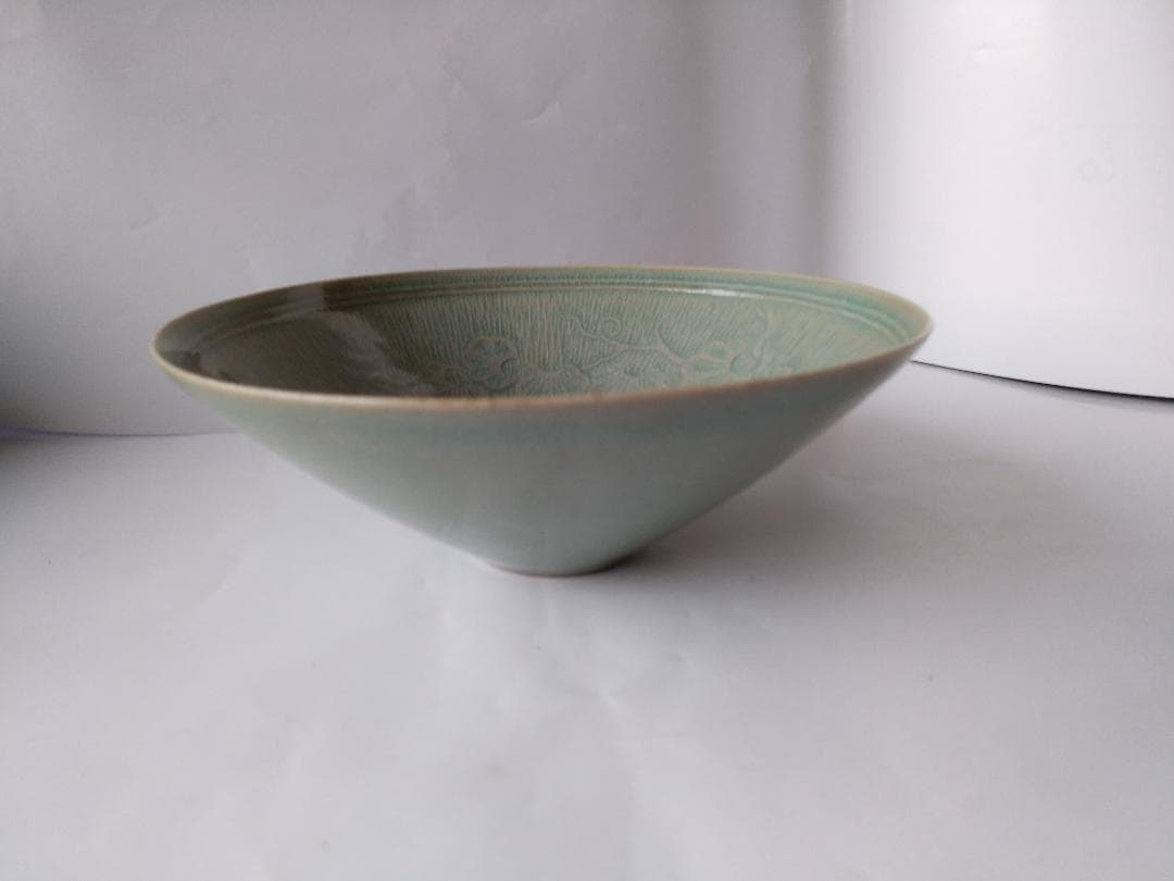 金福漢 漢青 高麗 高麗青磁 青磁器 共箱 栞 茶道具 茶器 茶碗 美品 です。