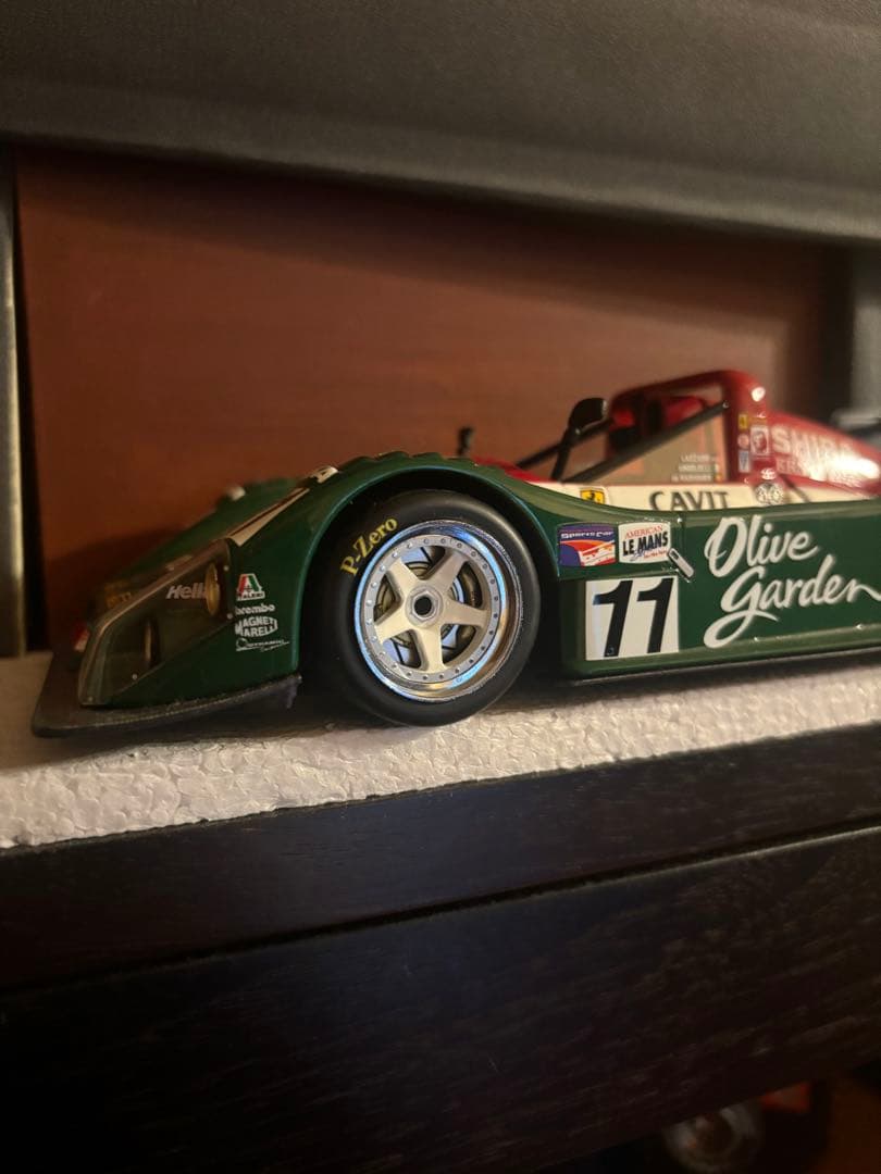 ホットウィール製1/18フェラーリ 333 SP