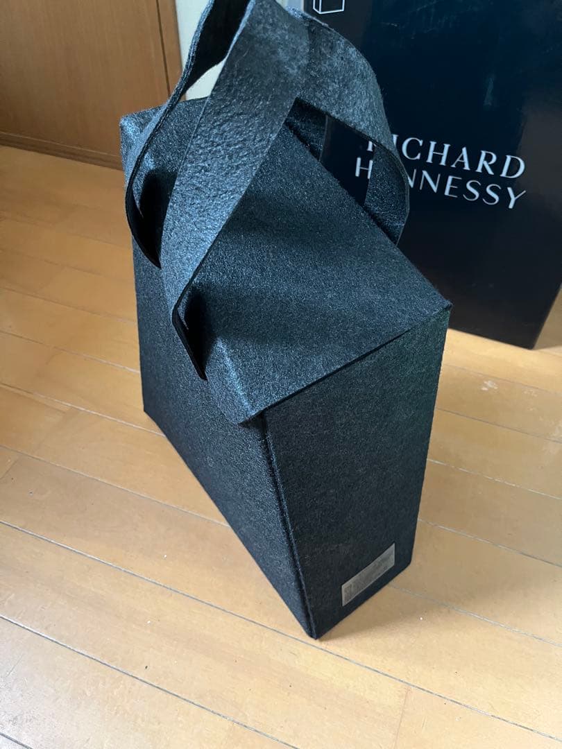 ヘネシーリシャール空瓶 箱付き