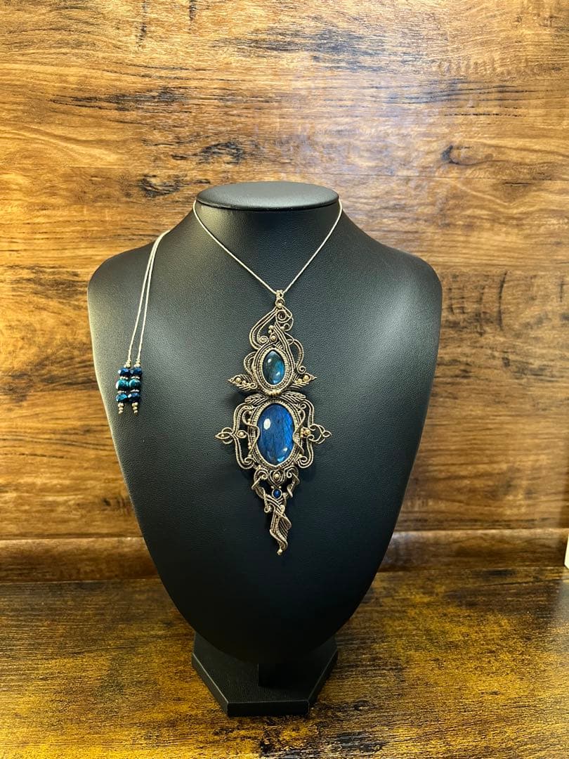 【handmade_Luna】マクラメ×ラブラドライト ネックレス