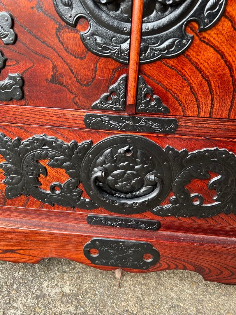 岩谷堂箪笥 車箪笥 チェスト 伝統工芸 極上品 欅材漆塗り　鉄金具　時代箪笥