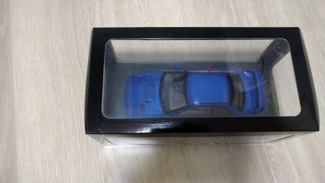AUTOart　1/18 SUBARU インプレッサ22b STi ミニカー