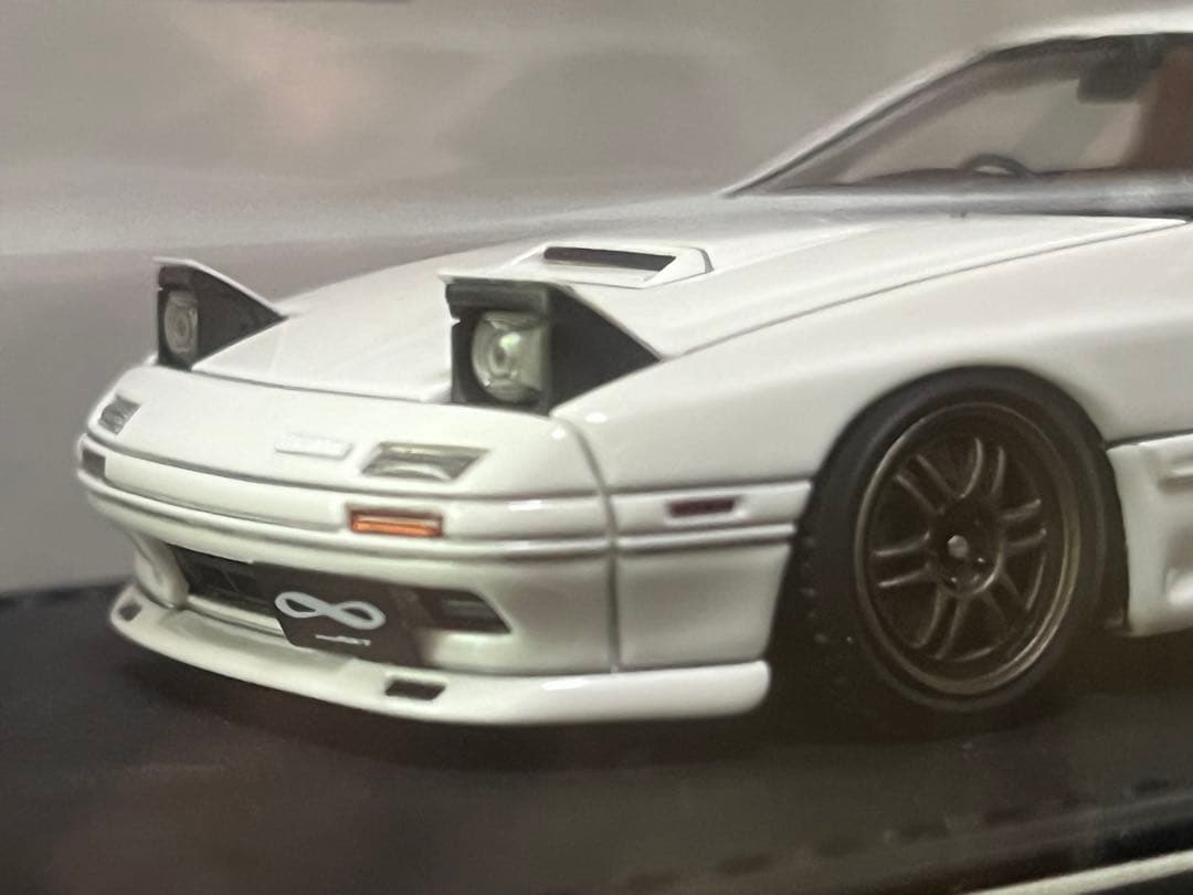 イグニッションモデル IG2944 1/43 RX-7 アンフィニ エンジン付き