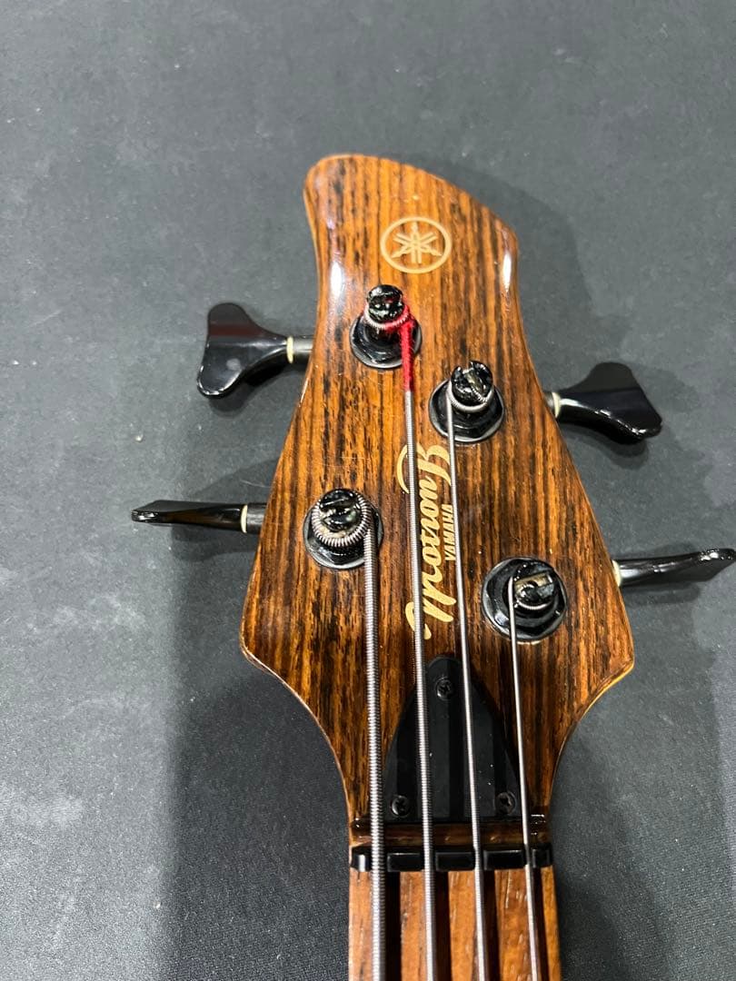 ヤマハ　motionB made in japan red burst