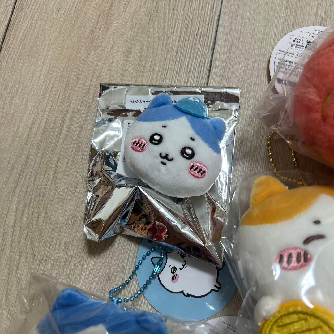 ちいかわ　ぬいぐるみ11個セット 招福　ハチワレ　おかおバッジ　ダルマ　寄生