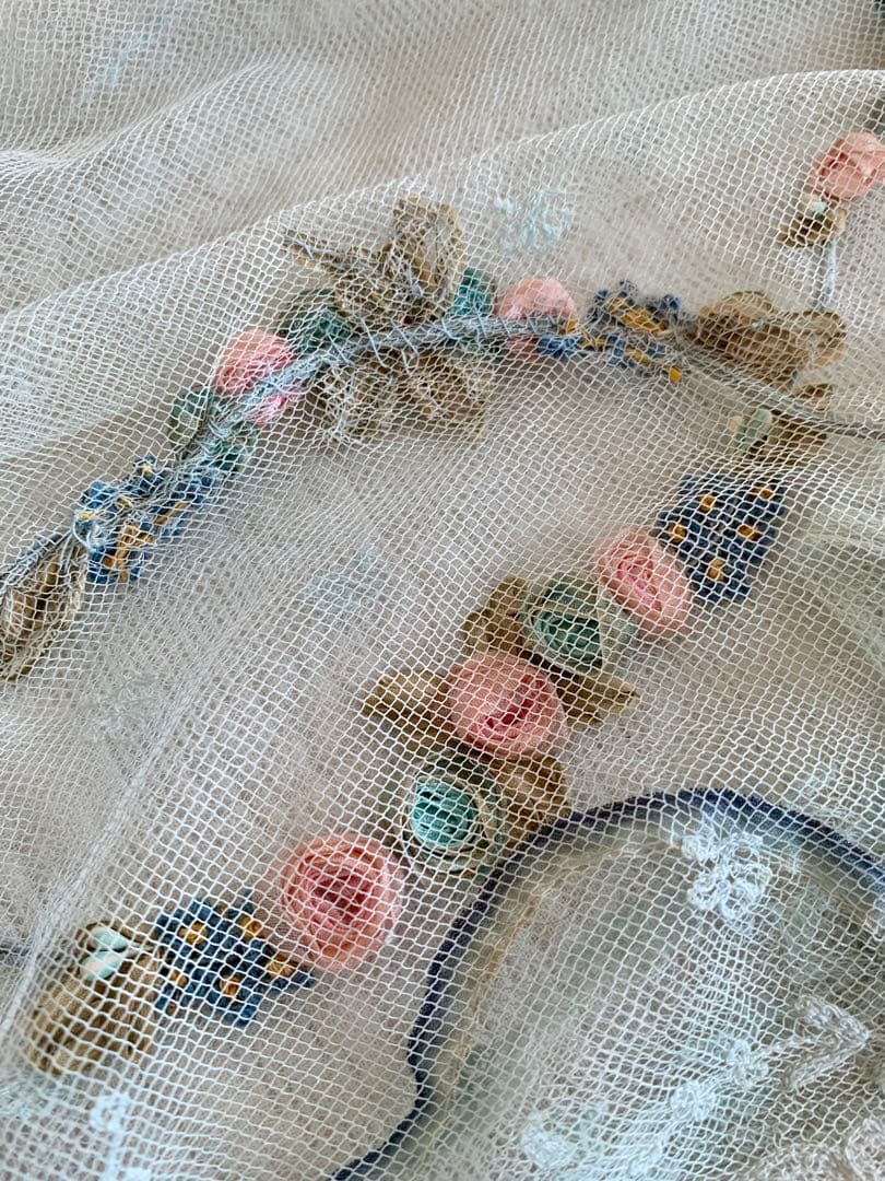 ま*ん様 フランスアンティークチュールレースヴェール※ロココローズモチーフリボン