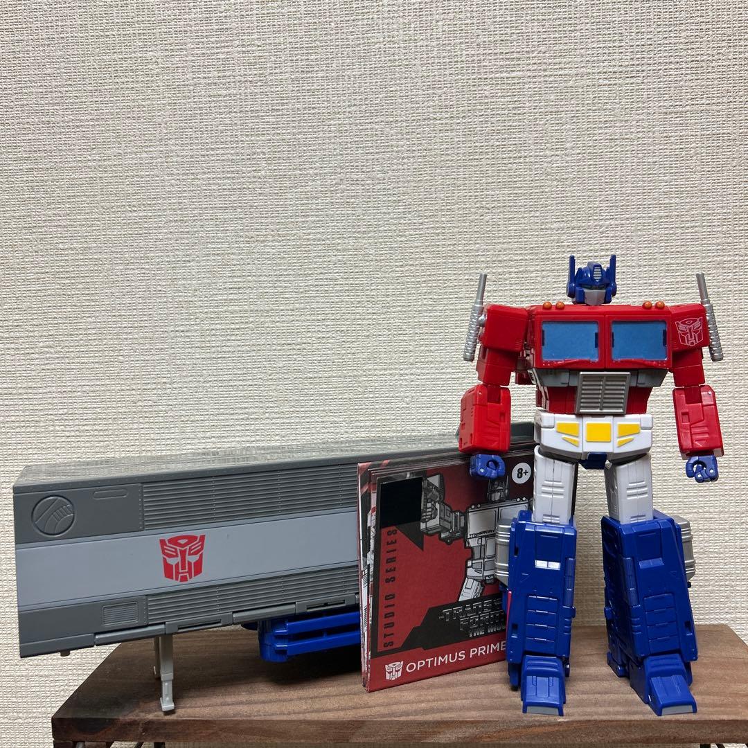 スタジオシリーズ　オプティマスプライム