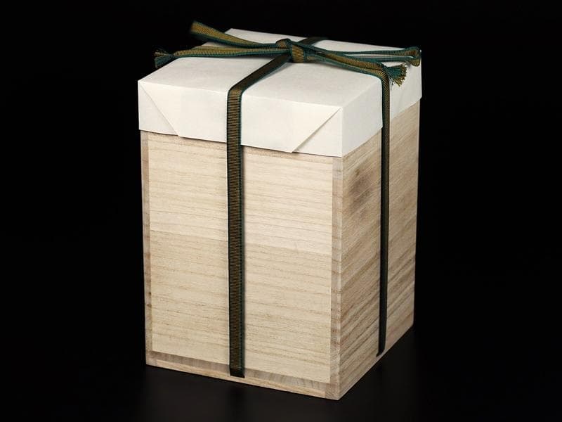 【未使用】黒木国昭　秀逸作　二色被せガラスランプ　銘「綾切子」共箱