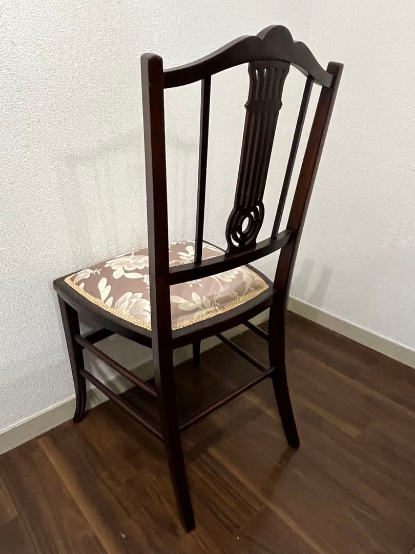 西洋家具 木製椅子 花柄クッション　※1脚での価格①