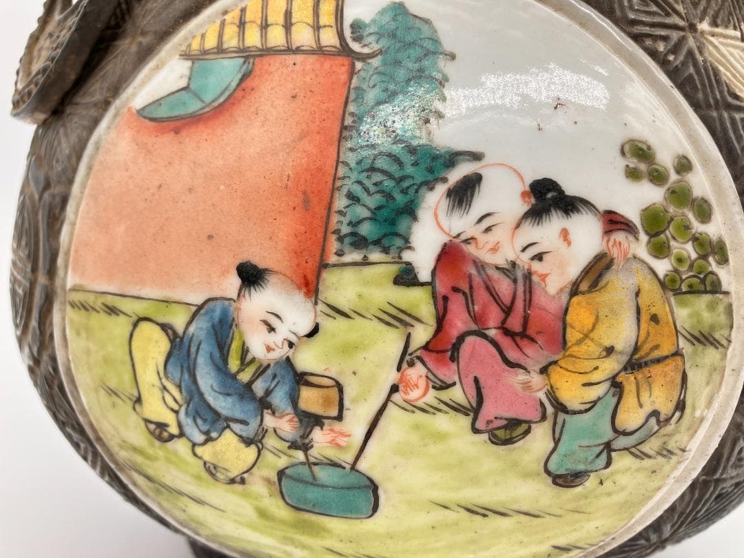 【中国美術】『黒陶四耳唐子図壺』　高さ：２３ｃｍ　花瓶　花生　置物　黒釉