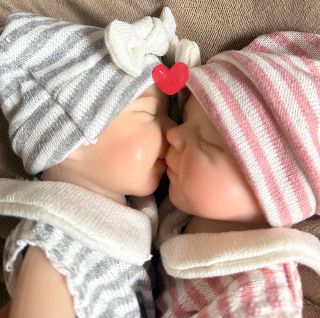 ★新品★リボーンドール フルシリコン 仲良し双子ベビーちゃん♥女の子33cm