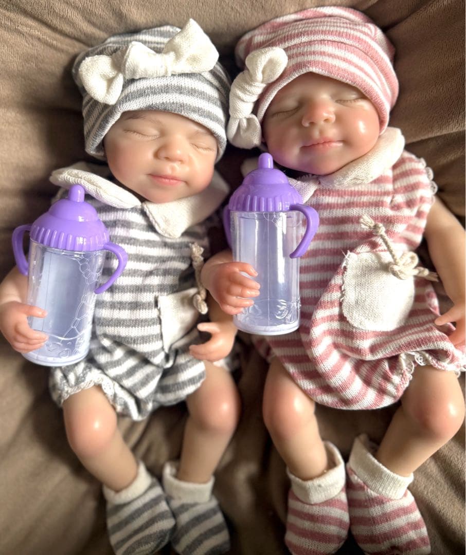 ★新品★リボーンドール フルシリコン 仲良し双子ベビーちゃん♥女の子33cm
