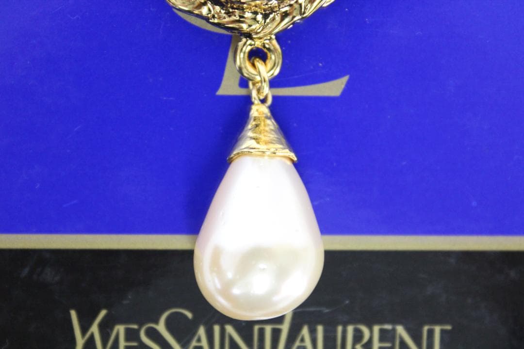 ★イヴ・サンローラン ブローチ ゴールド パール 元箱あり YSL