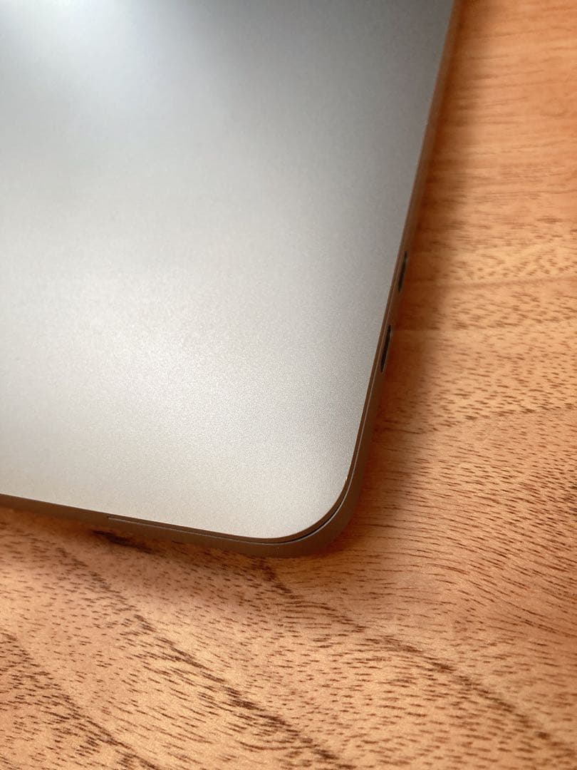 Apple MacBook 13incスペースグレー2016 8GB 251GB