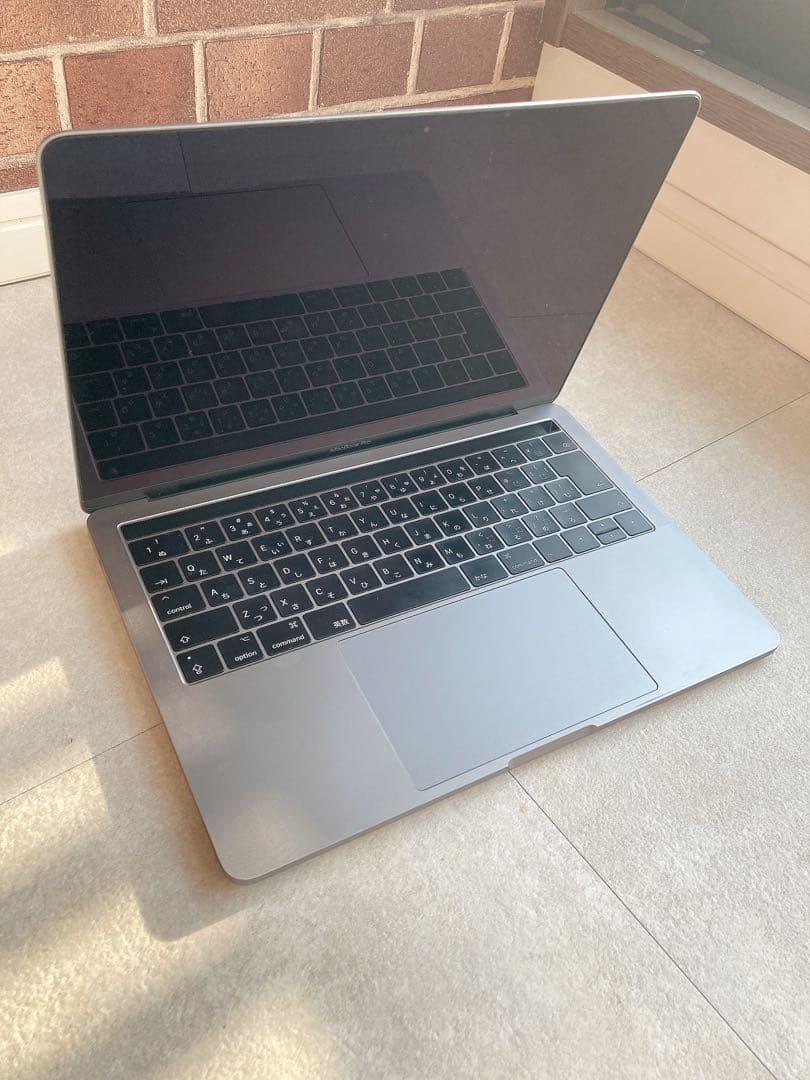 Apple MacBook 13incスペースグレー2016 8GB 251GB