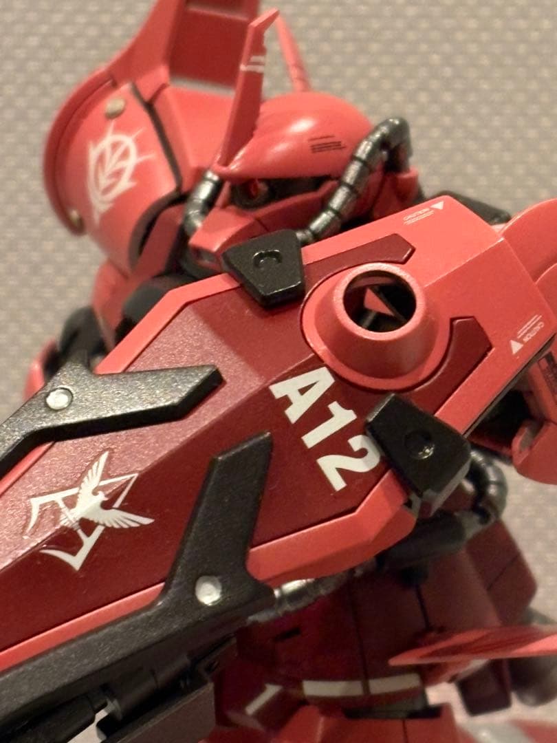 HGグフフライトタイプ　ガンダム ベース限定　　全塗装　シァア専用カラー