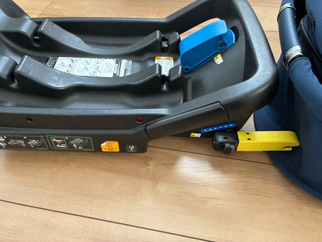 アップリカ スムーヴTS インファントカーシート　ISOFIXベース セット