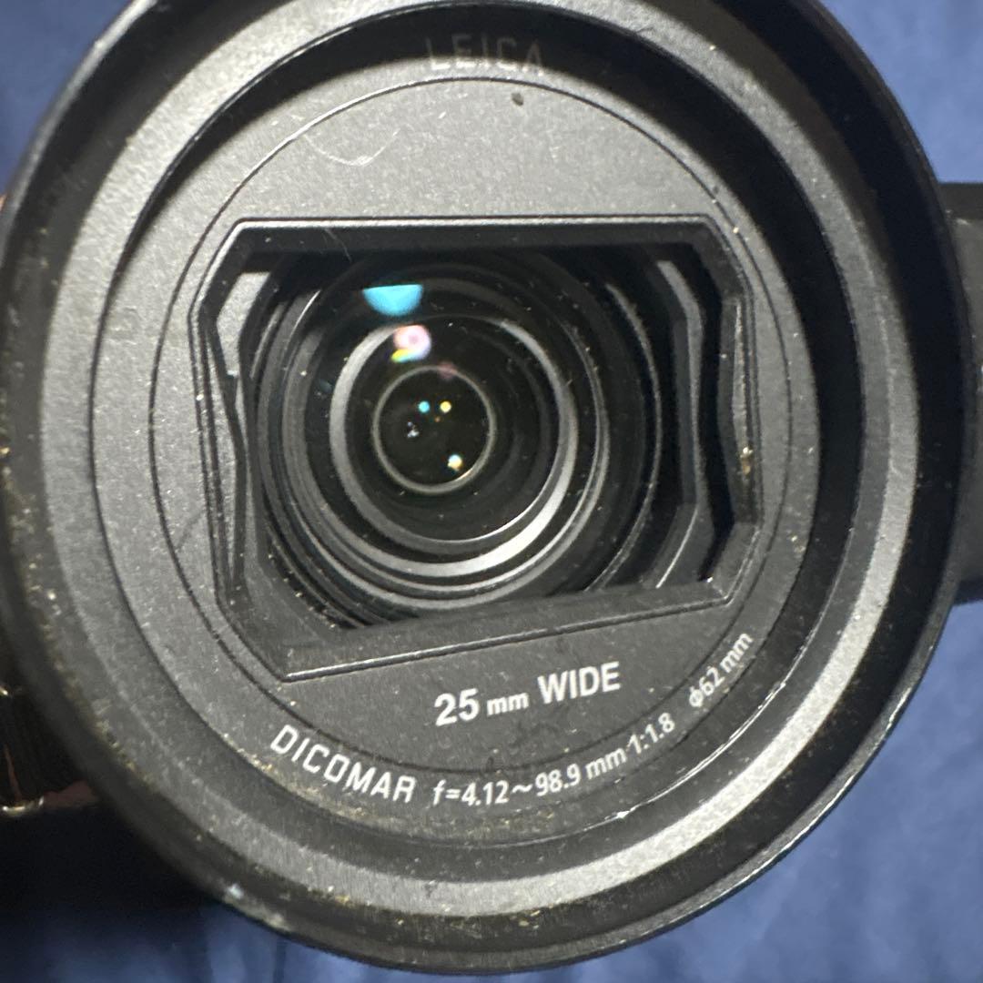 Panasonic パナソニック　ビデオカメラ　HC-WX1M