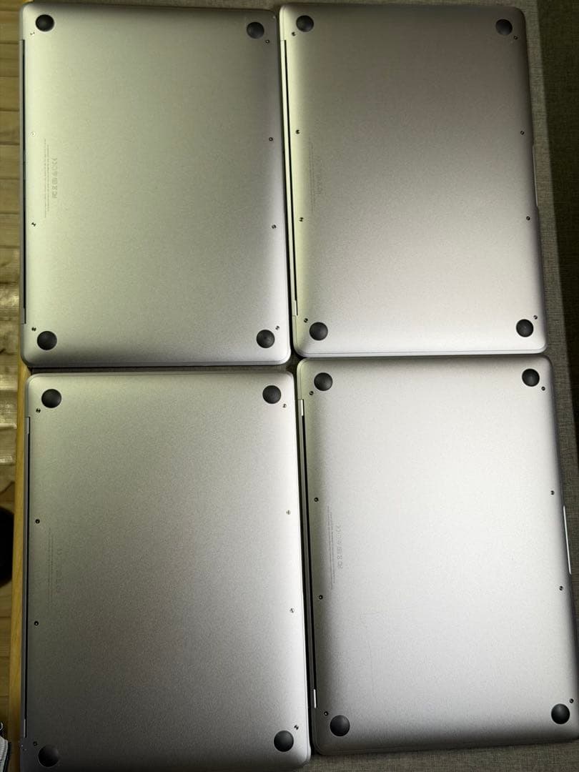 macbook 12インチ　m3-8-256 バッテリー不具合　ジャンク扱い