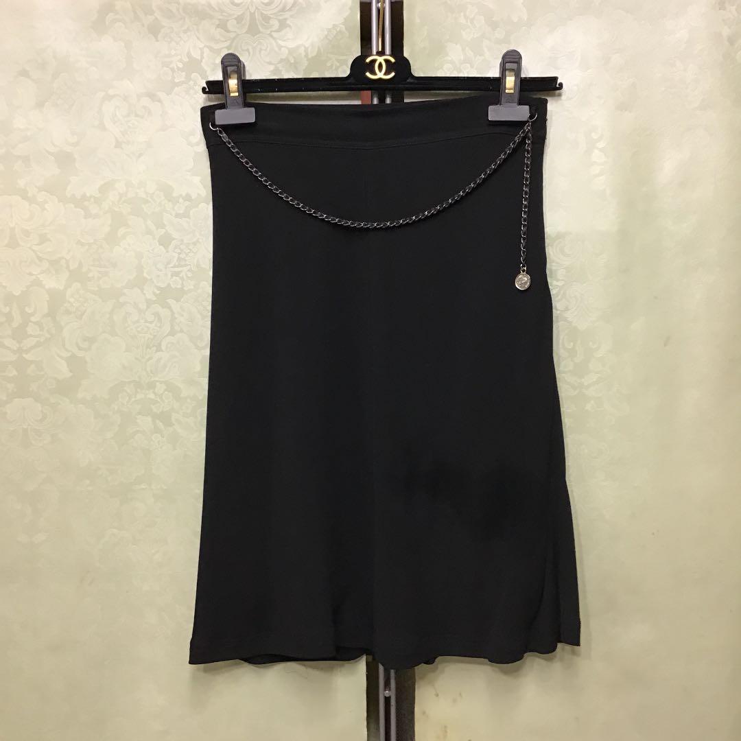 lele専用です♪ヴィンテージシャネルワンポイントチェーンのスカート❣️