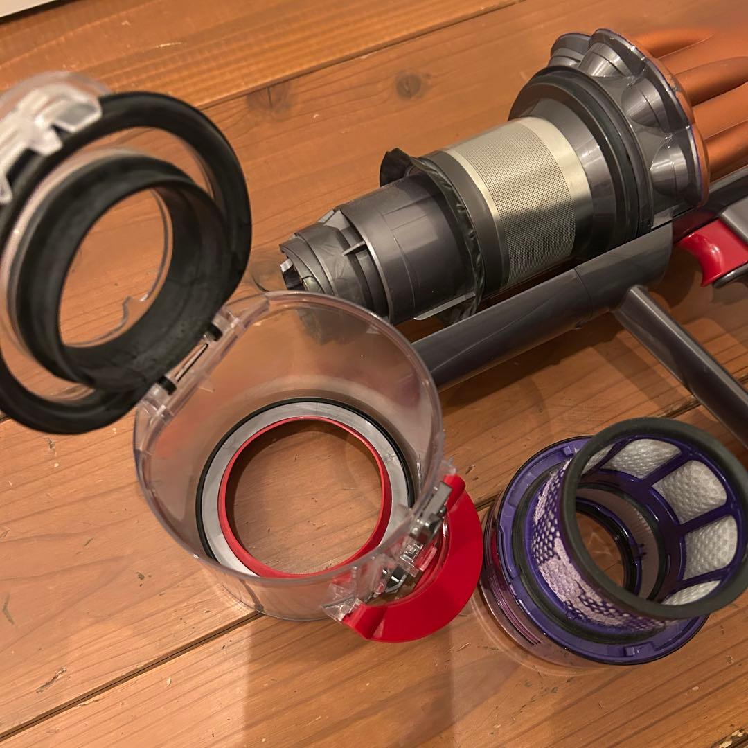 【美品】dyson digital slim fluffy☆クリーニング済み