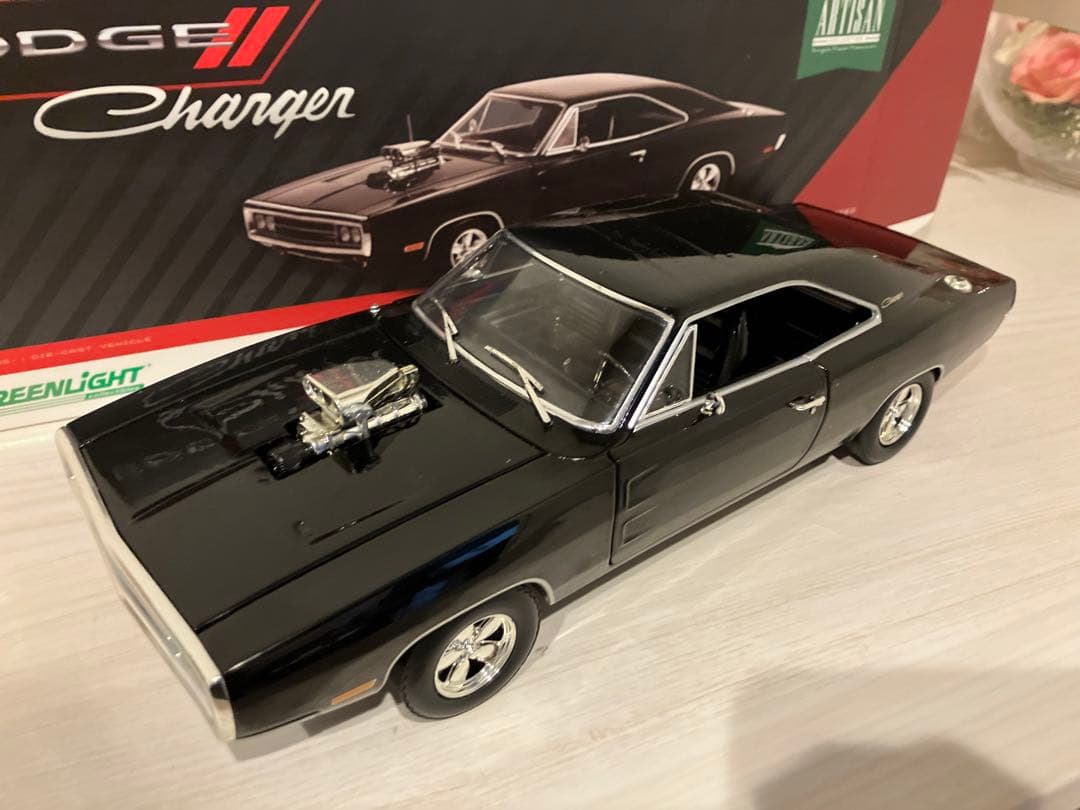 1/18 GREENLIGHT ダッジチャージー RT