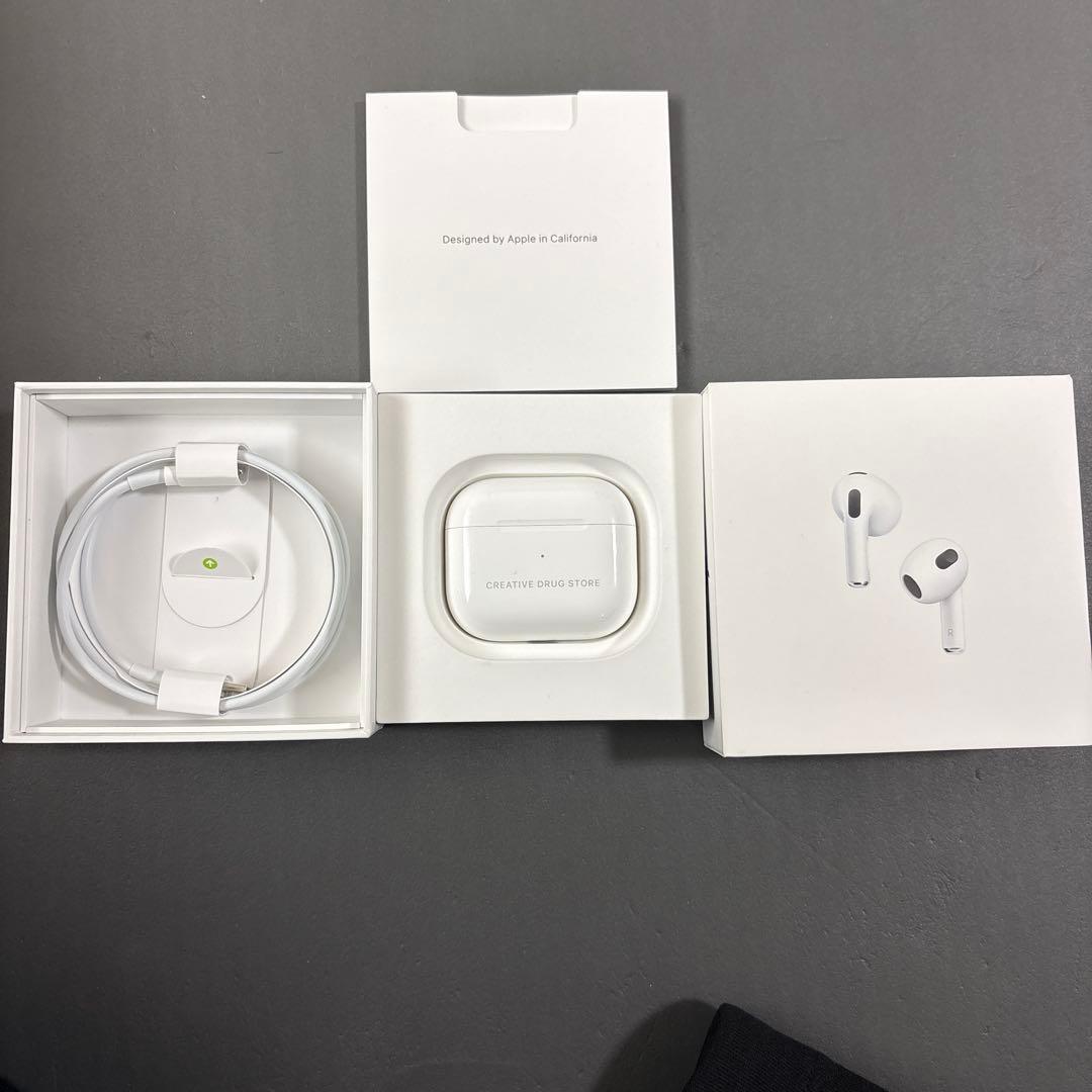 Apple AirPods 本体 充電ケース付き　3世代