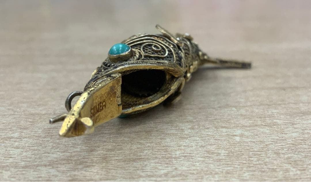 アンティーク　ビンテージ　フィリグリー　ネックレストップ　シルバー刻印　魚