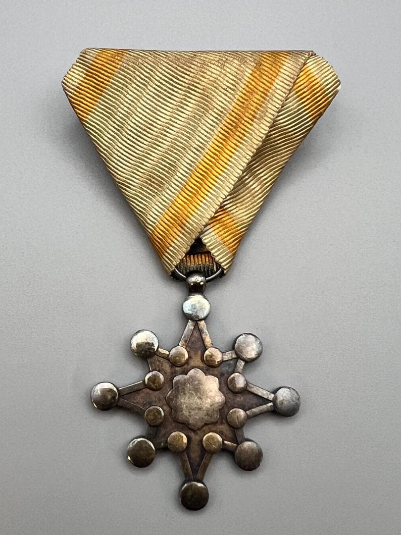 【海】銀製　記念章　勲章　記章　バッチ　メダル　4点　２点おまけ　重量73.7g