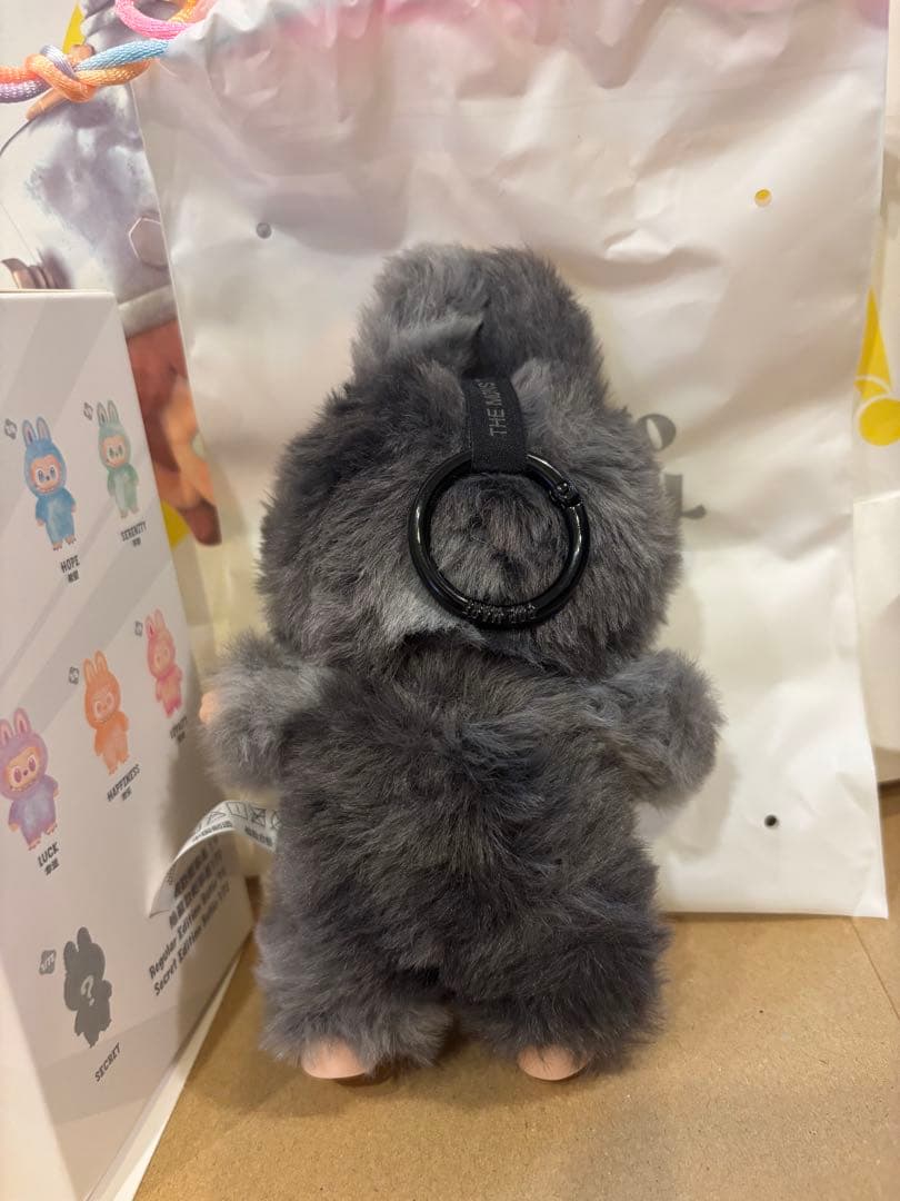 ラブブ シークレット LABUBU Big into Energy 正規品