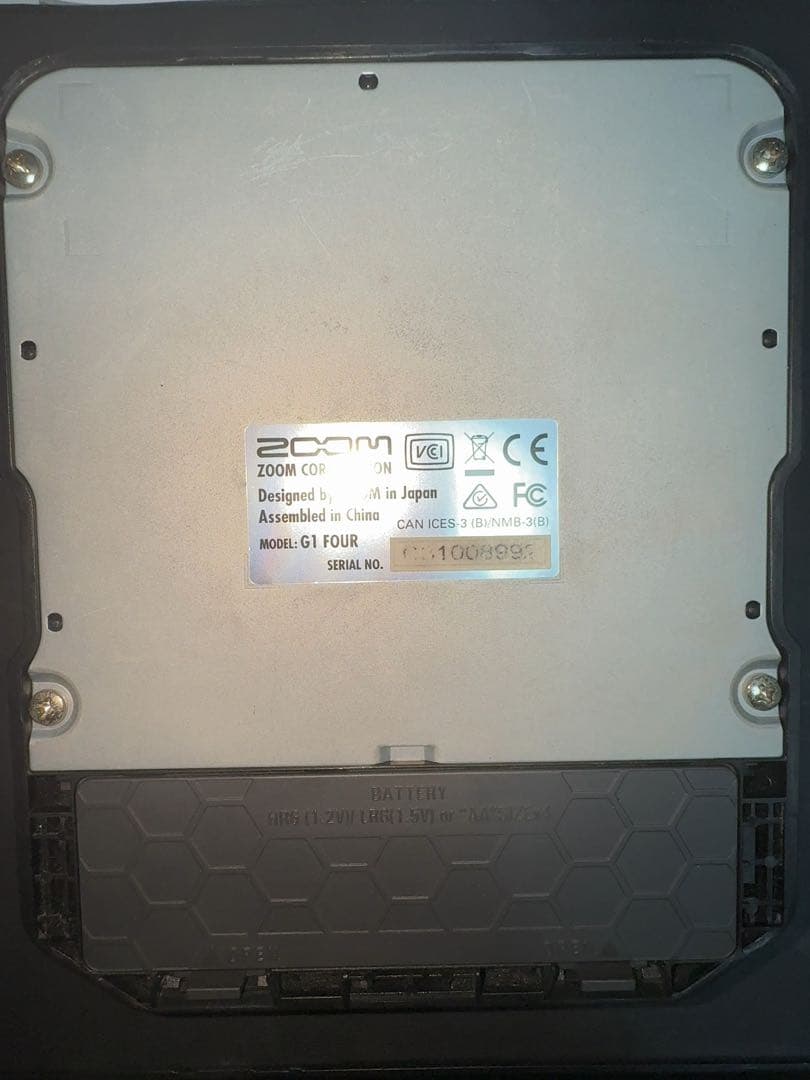 ZOOM G1 FOUR ギター　マルチエフェクター