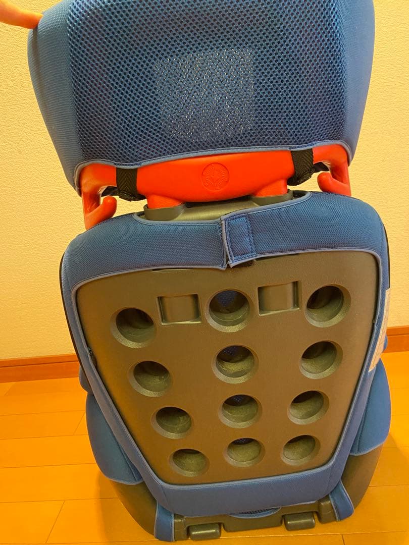 RECARO チャイルドシート アールワン　青　ターマックブルー　美品中古です