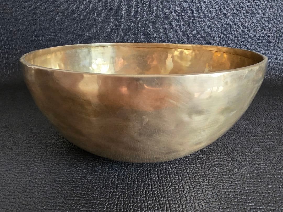 アマナマナ amanamana チベット・シンギングボウル 渋金・大サイズ
