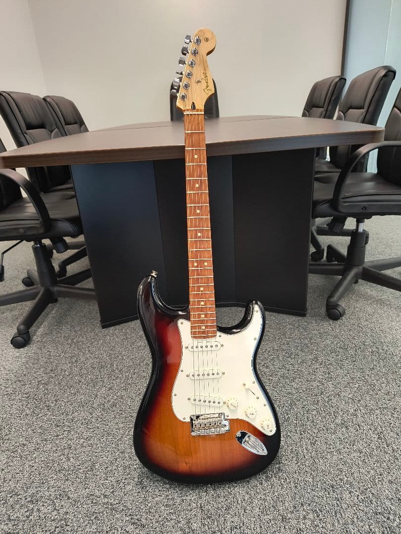 ぷ*ー様 Fender Stratocaster サンバースト