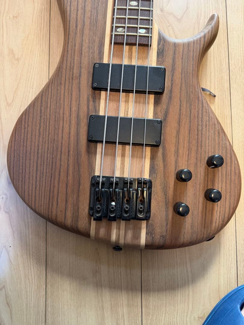 ARIA ProⅡ SB-404 スルーネック エレキベース