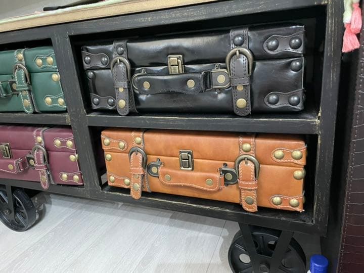 アンティーク調　収納ケース付テーブル兼チェスト美品（449）