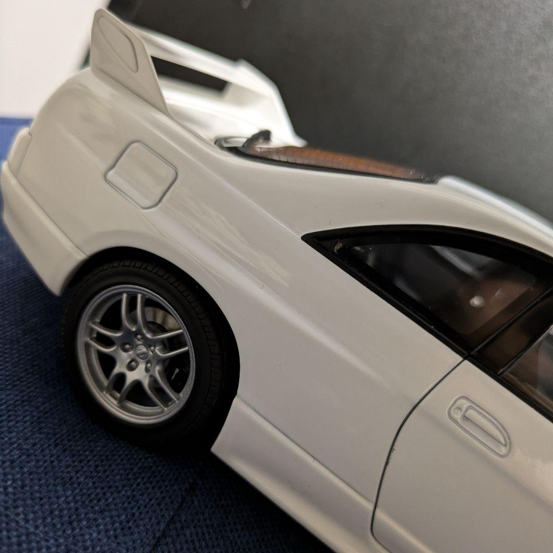 オートアート R33 スカイライン GT-R 1/18 R32 R34