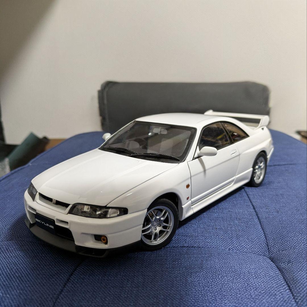 オートアート R33 スカイライン GT-R 1/18 R32 R34