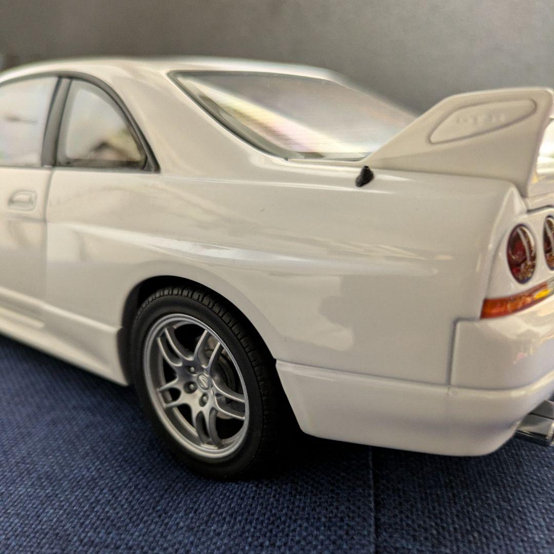 オートアート R33 スカイライン GT-R 1/18 R32 R34
